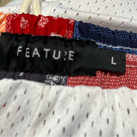 Feature - Picture 6 of 7